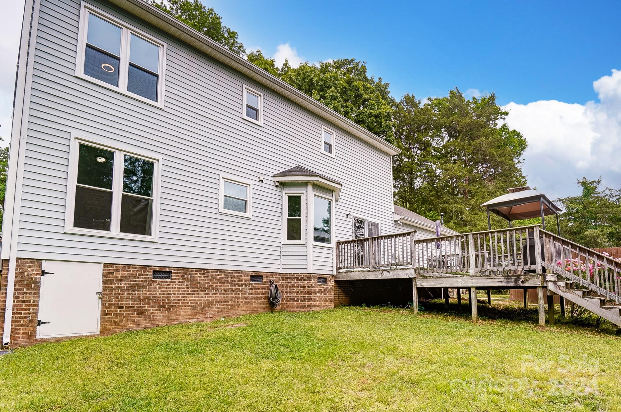 Planters Row - Residential