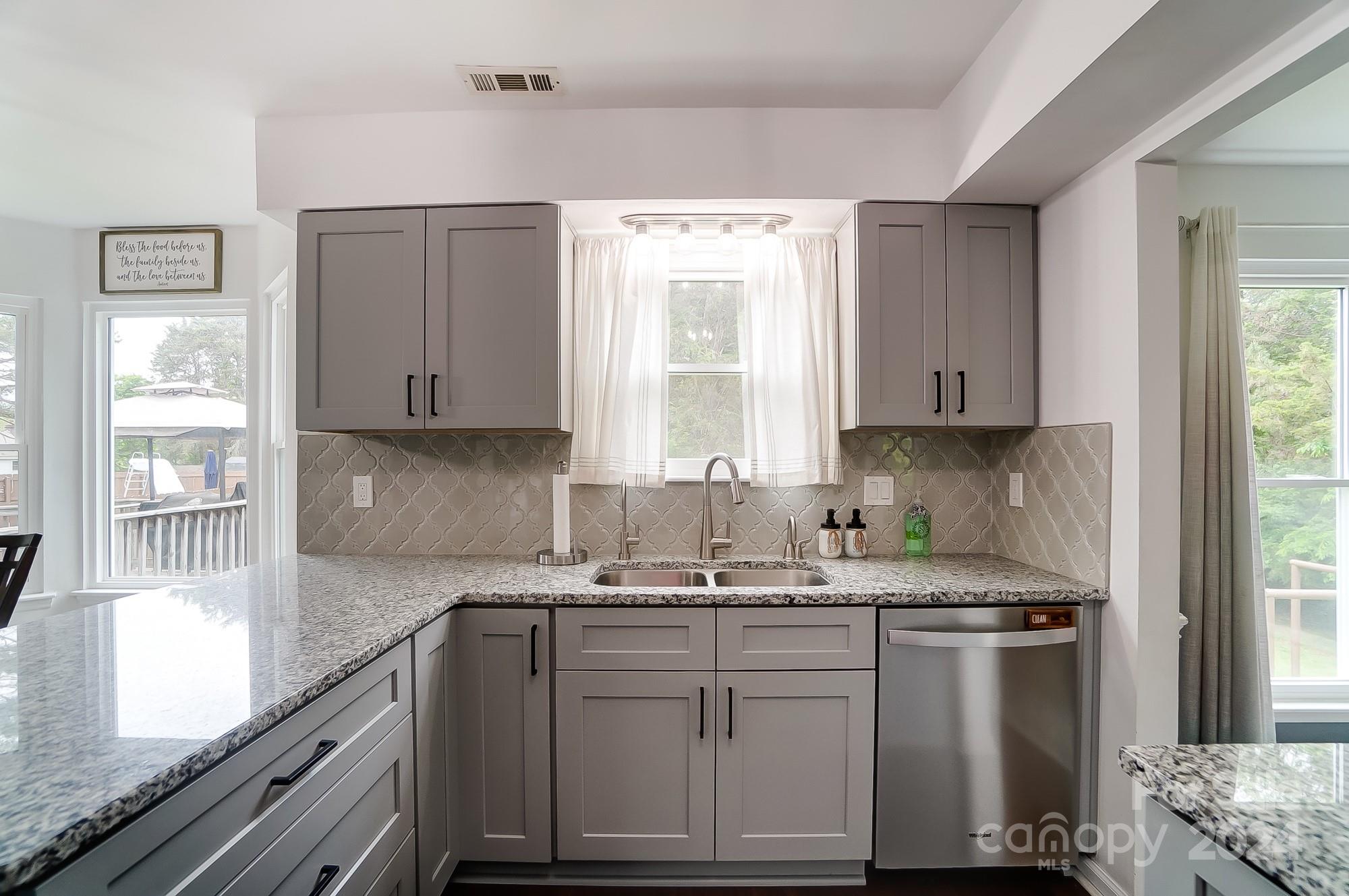 Planters Row - Residential