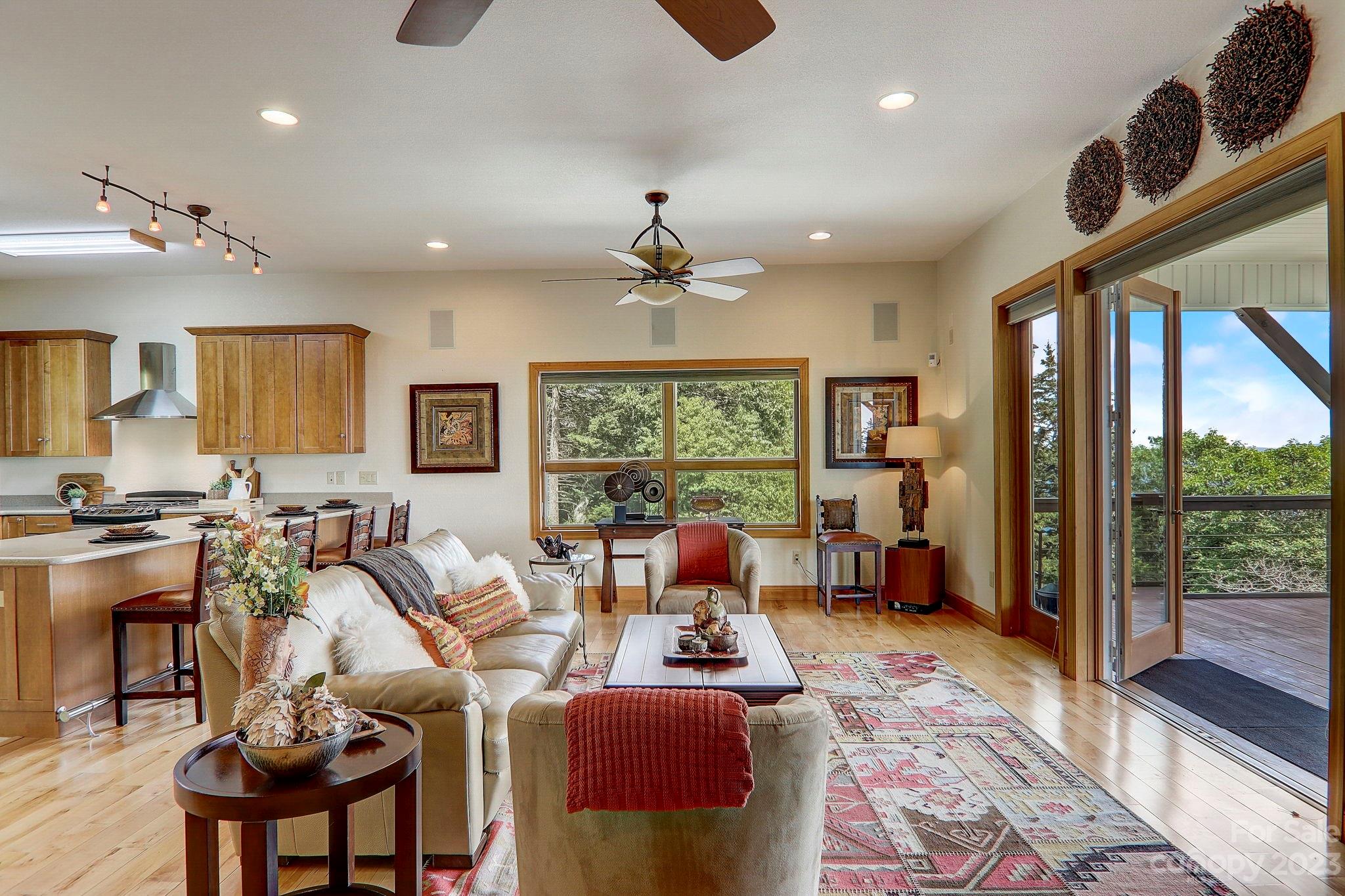 Hi-Mountain - Residential