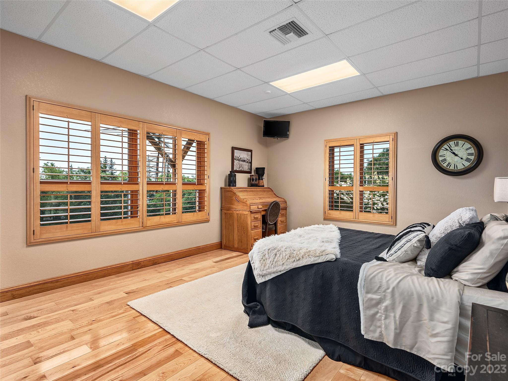 Hi-Mountain - Residential