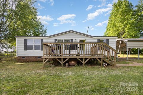 Single Family Residence in Cherryville NC 5815 Spring Branch Road.jpg