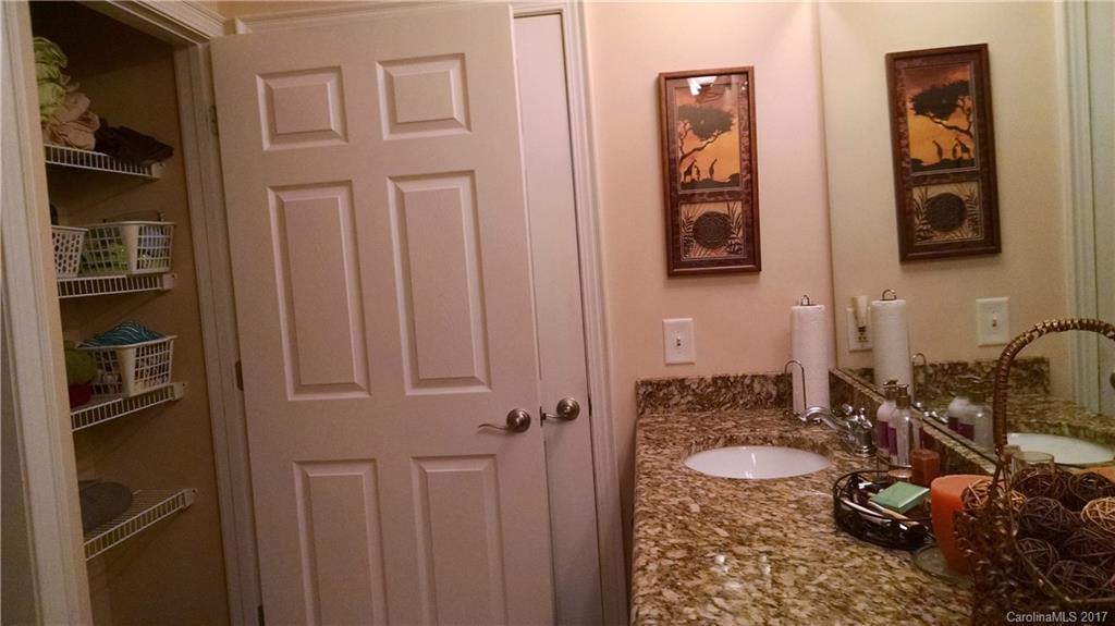 Ridge Road Villa - Residential