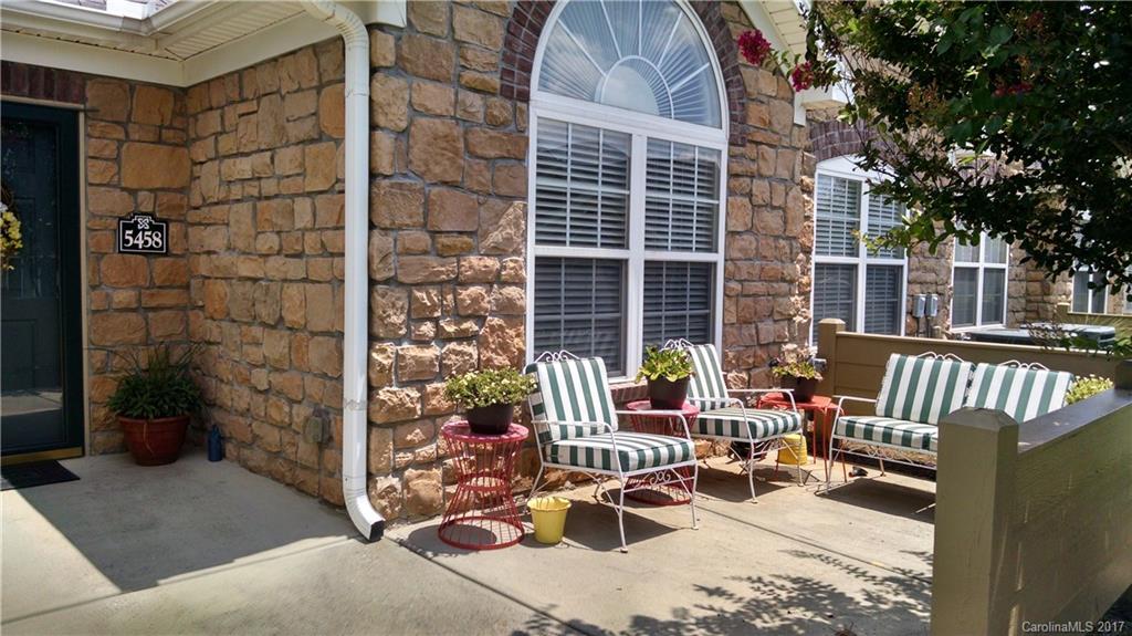 Ridge Road Villa - Residential