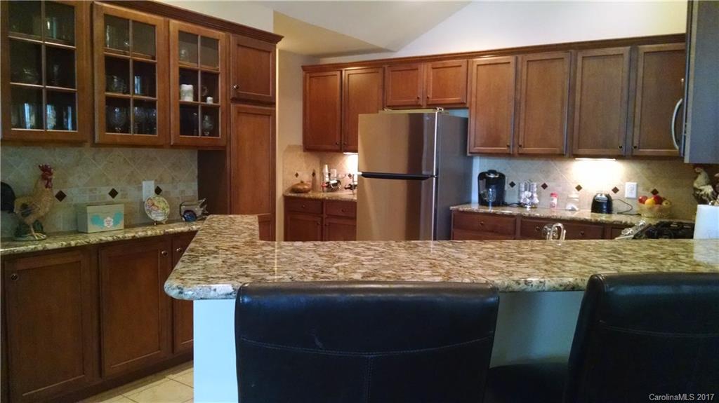 Ridge Road Villa - Residential