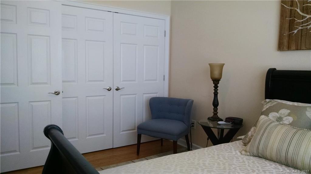 Ridge Road Villa - Residential