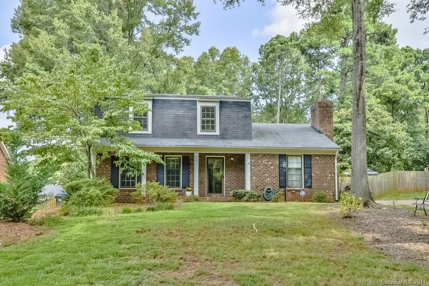 PREPARE TO BE WOWED! Gracious Formals + Family Room w/Vaulted & Beamed Ceiling + Wood-Burning FP! STUNNING NEW Eat-in Kitchen w/Raised Panel Cabinetry, Granite-Tiled Counters + Tiled Backsplash + GE Stainless Appliances! NEW 1/2 BA!  Master Up w/His & Hers Closets + NEW Sumptuous Bath w/Furniture-Like Vanity, Granite Counter, Tiled Tub/Shower w/Glass-Tile Accents! NEW HW Floors Throughout Upper! NEW Tiled Hall Bath! Screened Porch + Patio + Very Private Fenced Yard! Abundant Storage! Warranty!