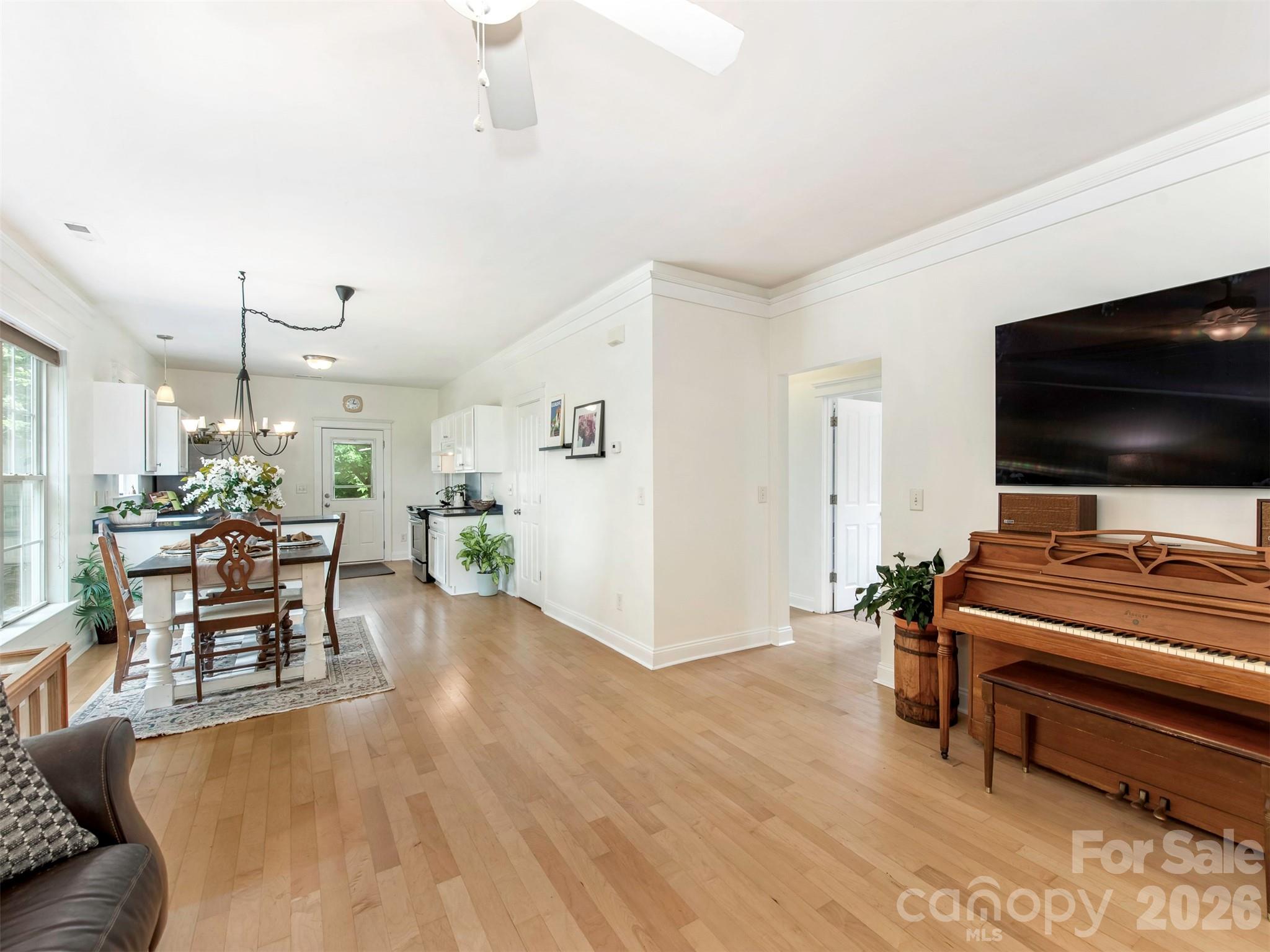 8214 Ballymore Court