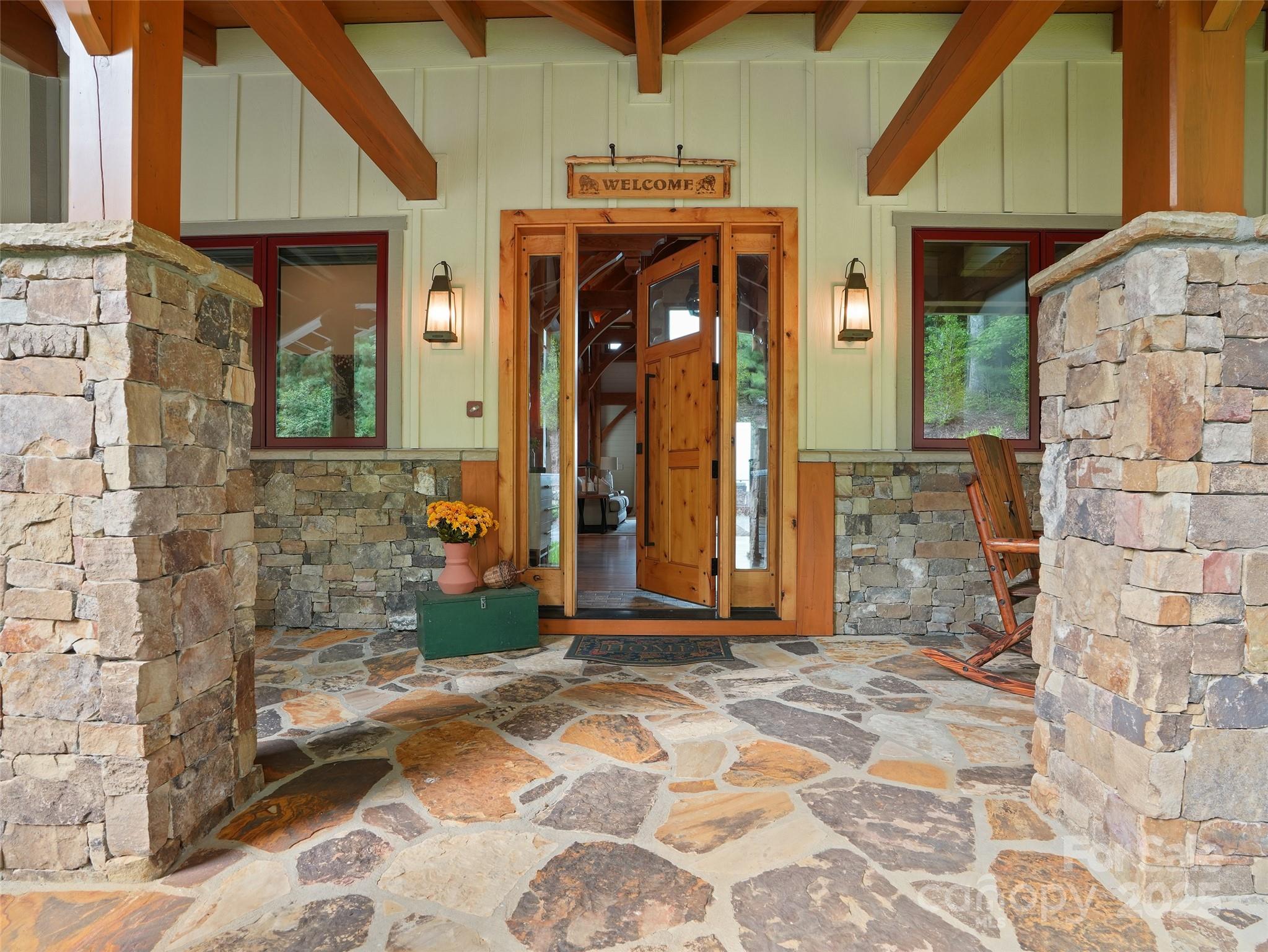 1303 Solomon Circle