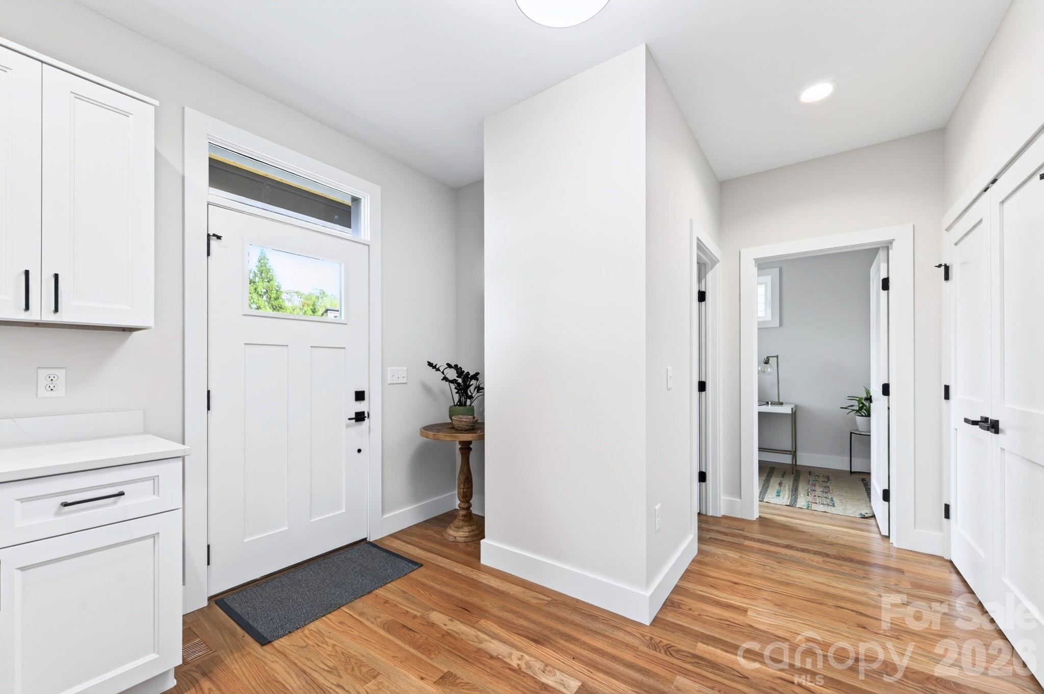 16 Mountain Song Lane