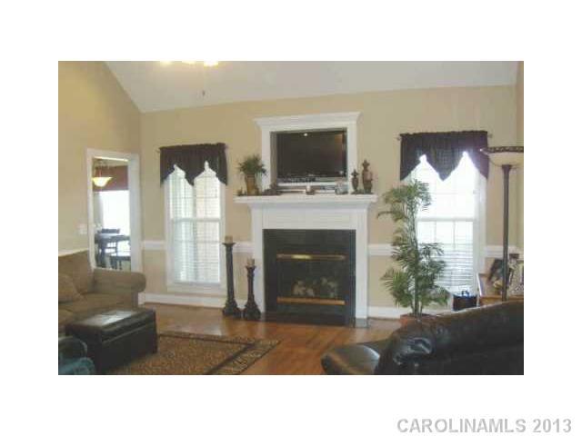 Hall Crossing - Residential