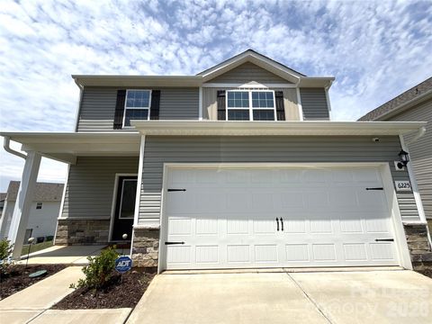 Photo of 6225 Lowe Lane, Charlotte, NC 28214 (MLS # 4380825)
