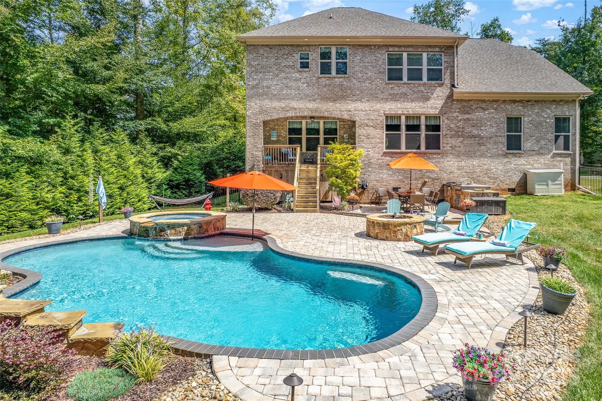 2104 Sweet Clover Way