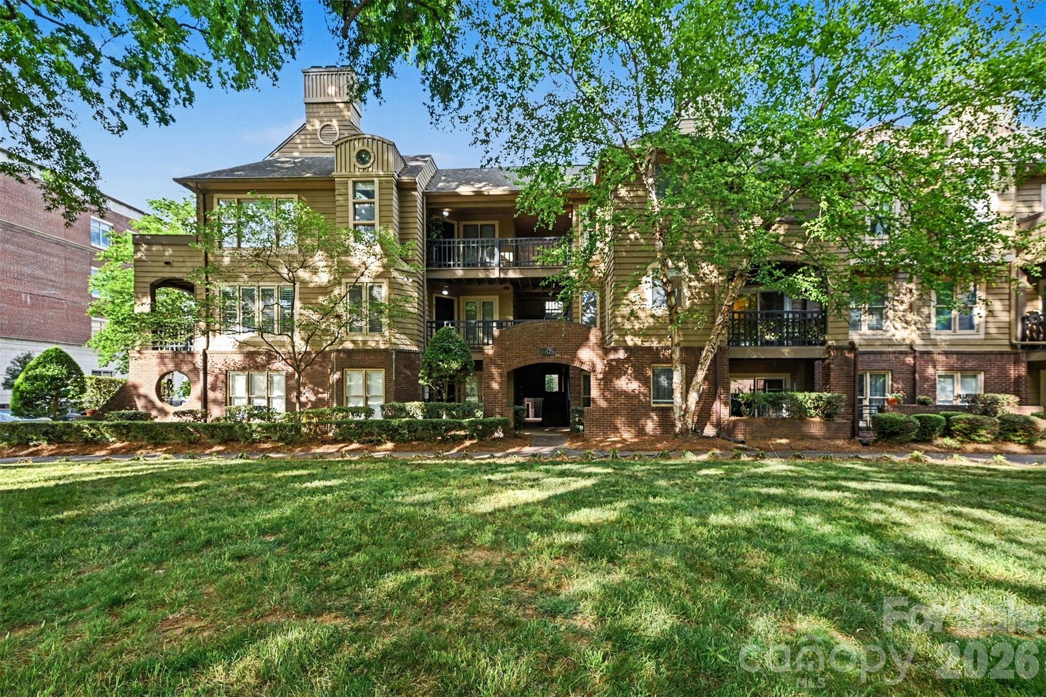 Latta Square - Residential