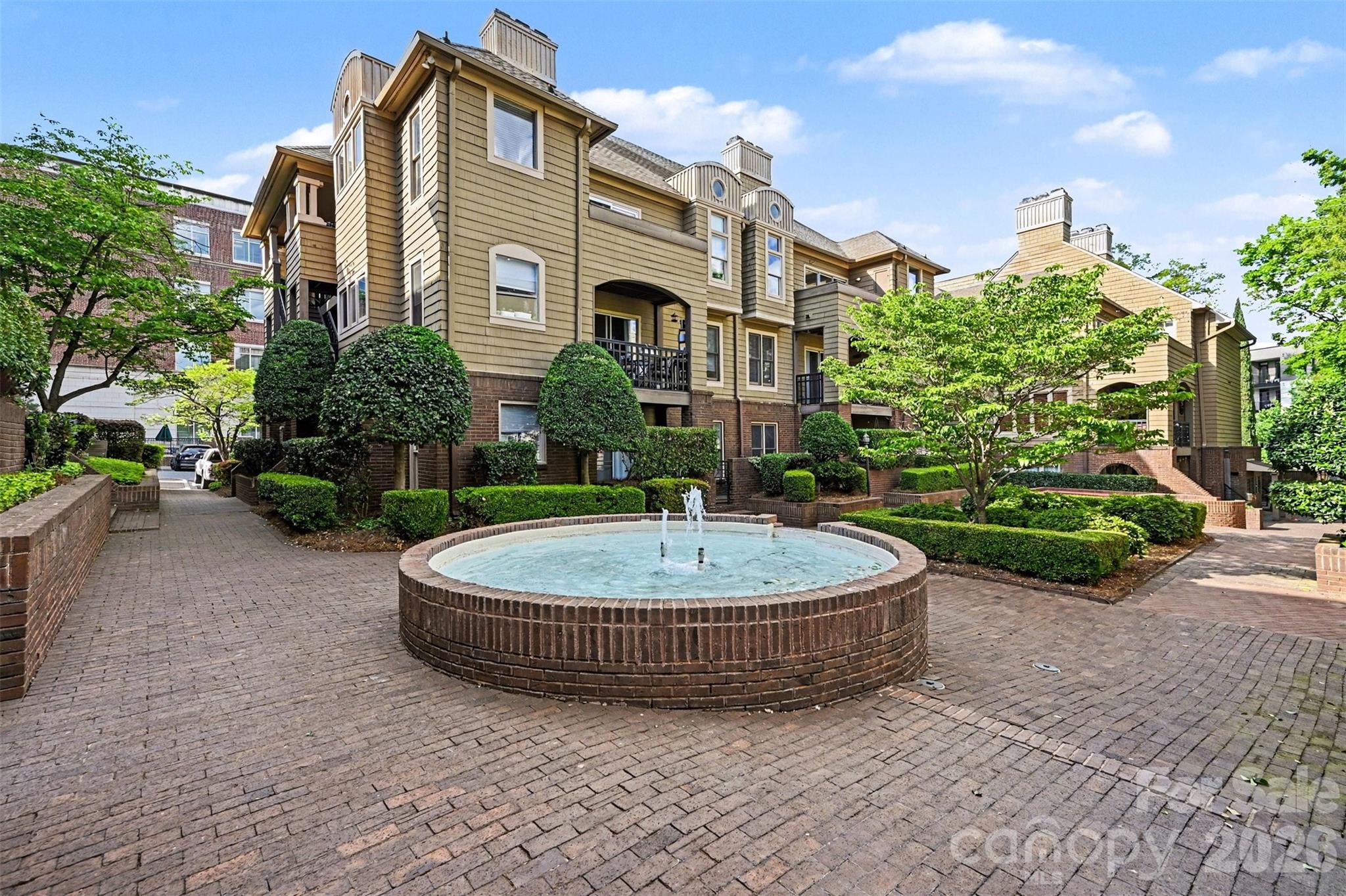 Latta Square - Residential
