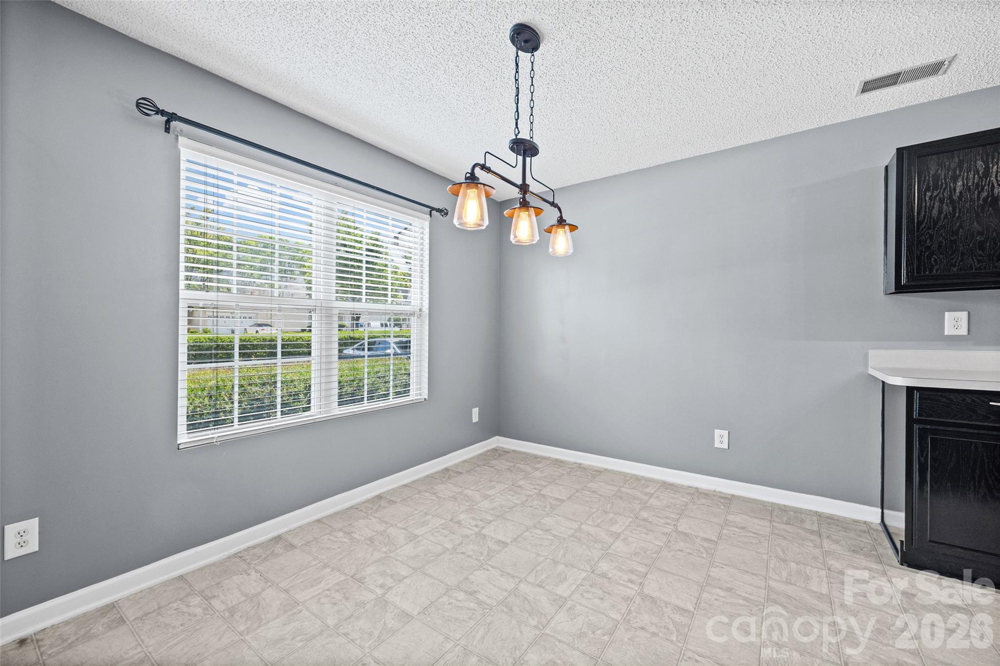 3240 Barons Court Road