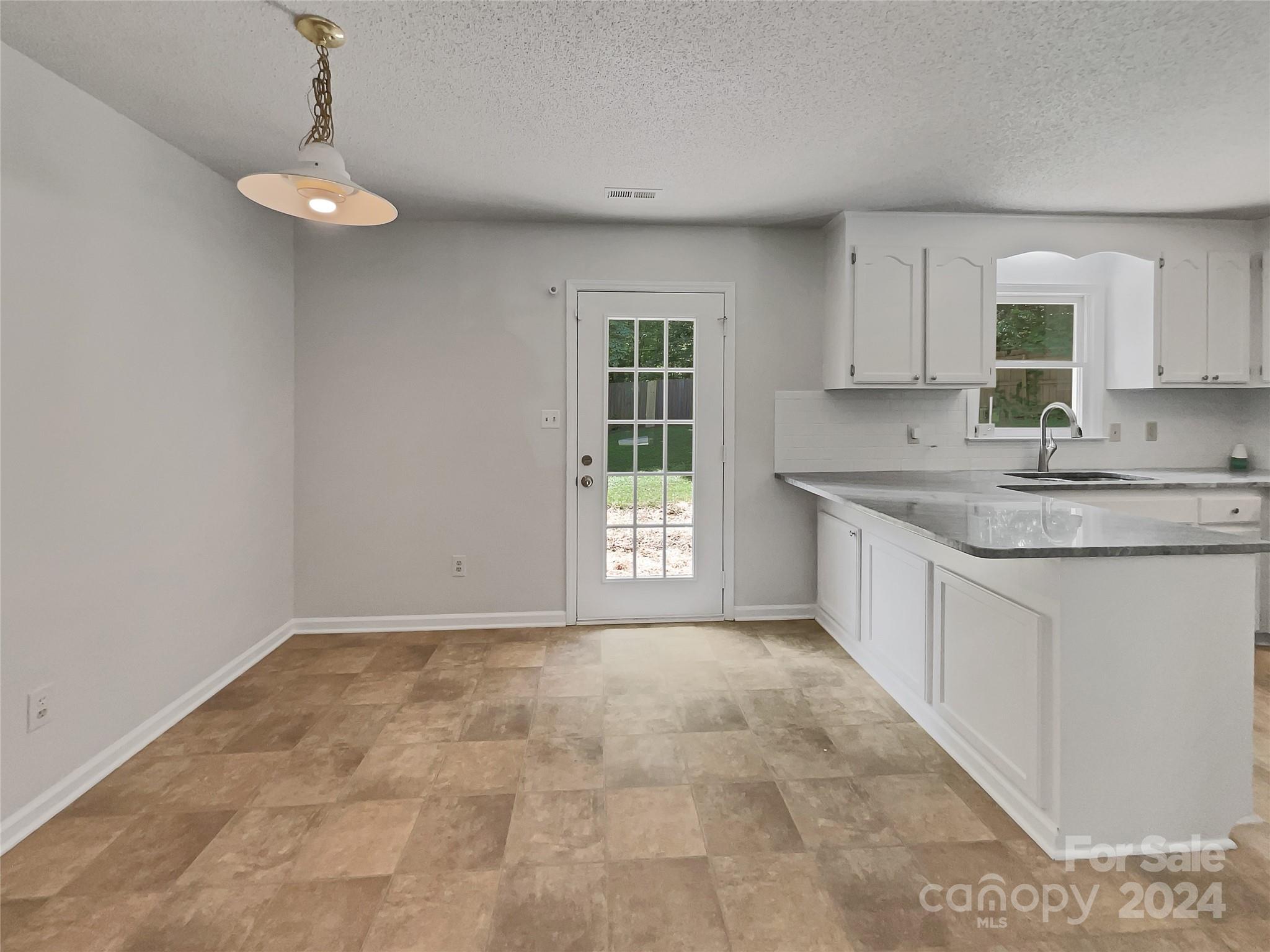 Hickory Creek - Residential