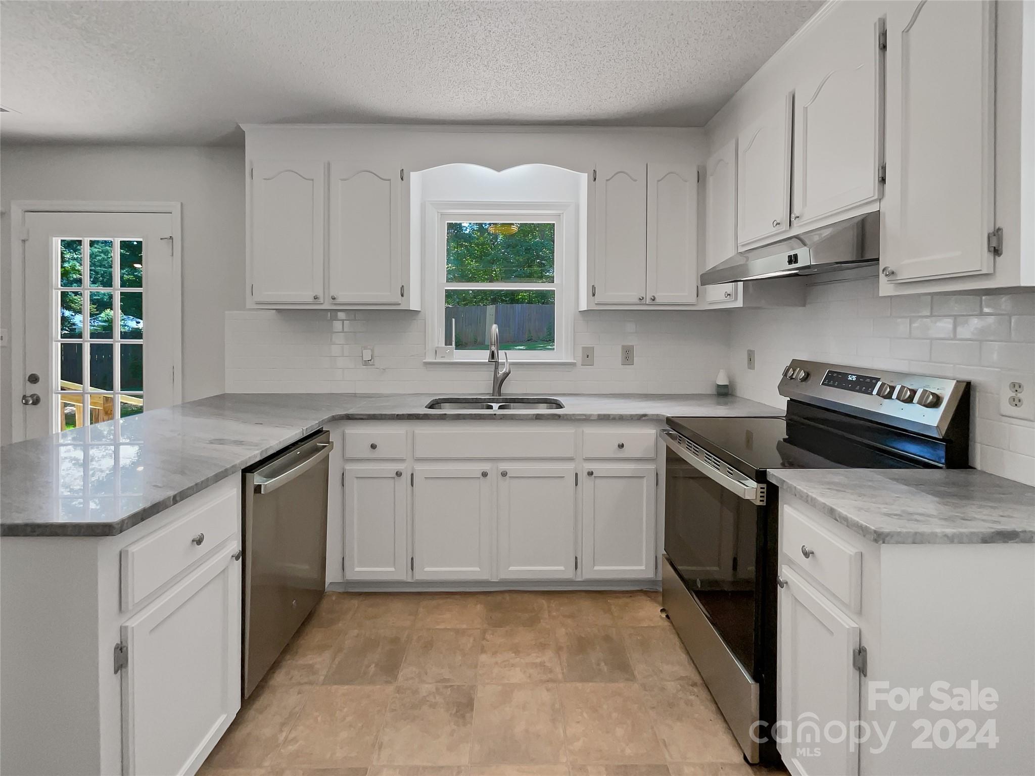 Hickory Creek - Residential