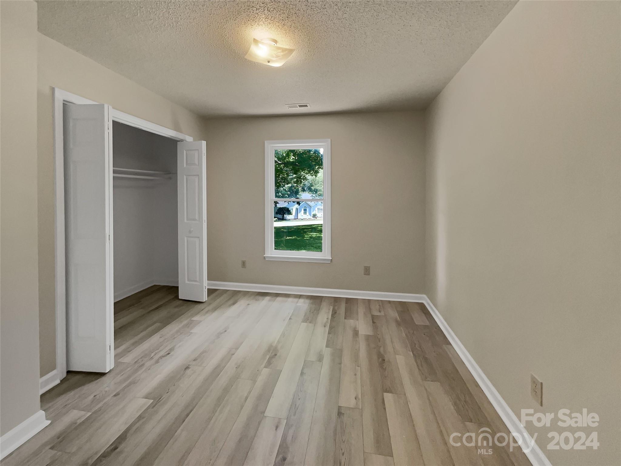 Hickory Creek - Residential