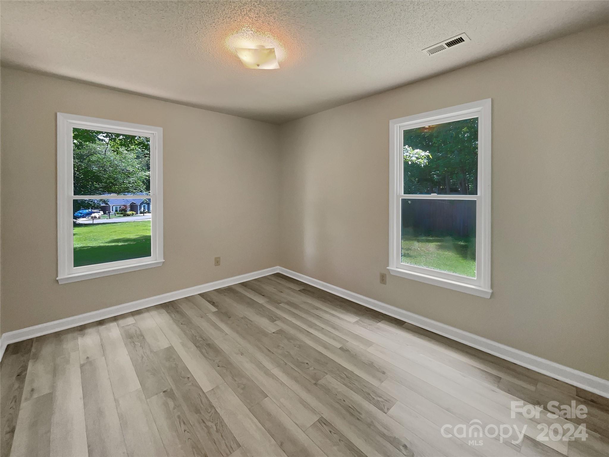 Hickory Creek - Residential