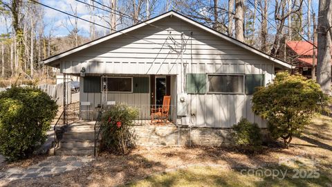 215 Cedar Lane Arden NC 28704