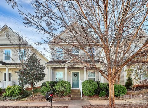 Photo of 8116 Dumphries Drive, Huntersville, NC 28078 (MLS # 4344006)