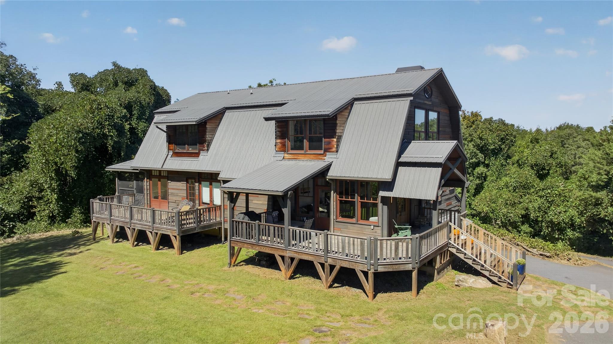 1582 Sandy Plains Road