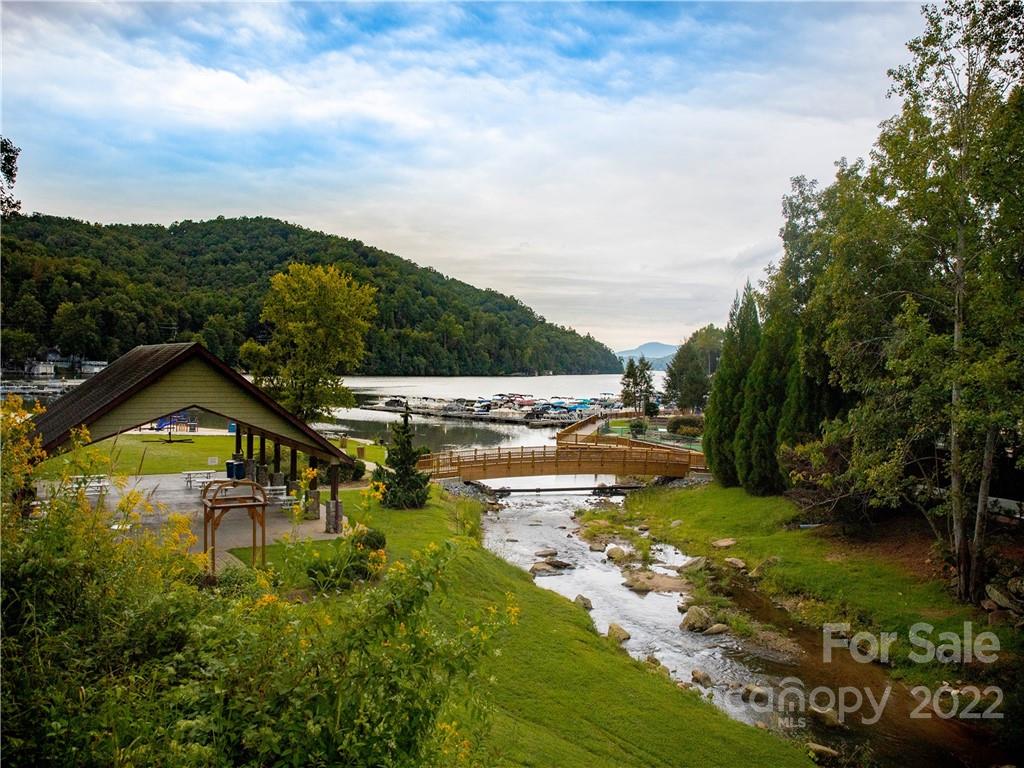 Rumbling Bald on Lake Lure - Residential