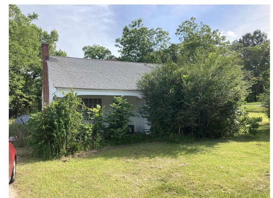 This great home is getting a total facelift and some wonderful family will get to enjoy its vintage style with all the modern amenities. This home is truly the ugly duckling that will become a beautiful swan!