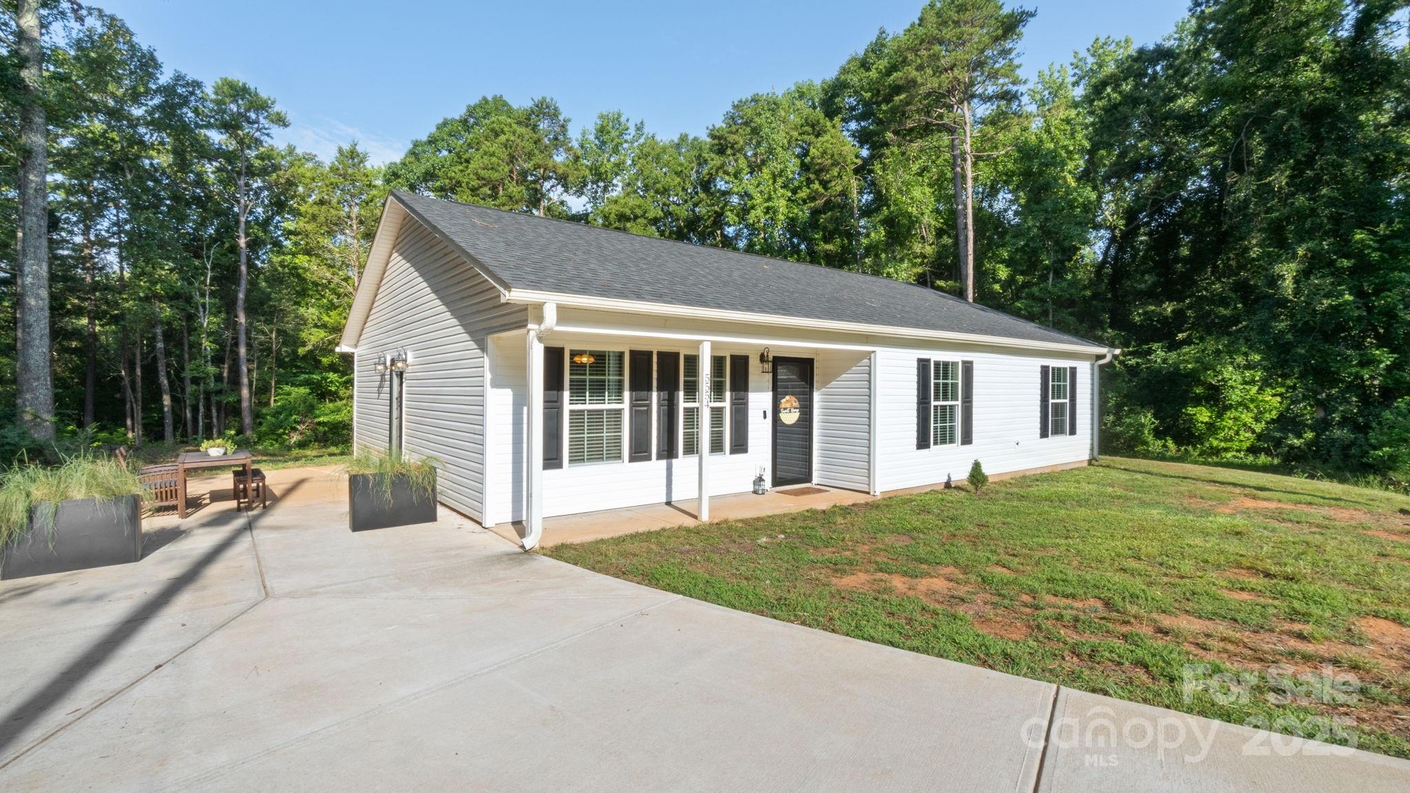 5554 Hillsdale Drive
