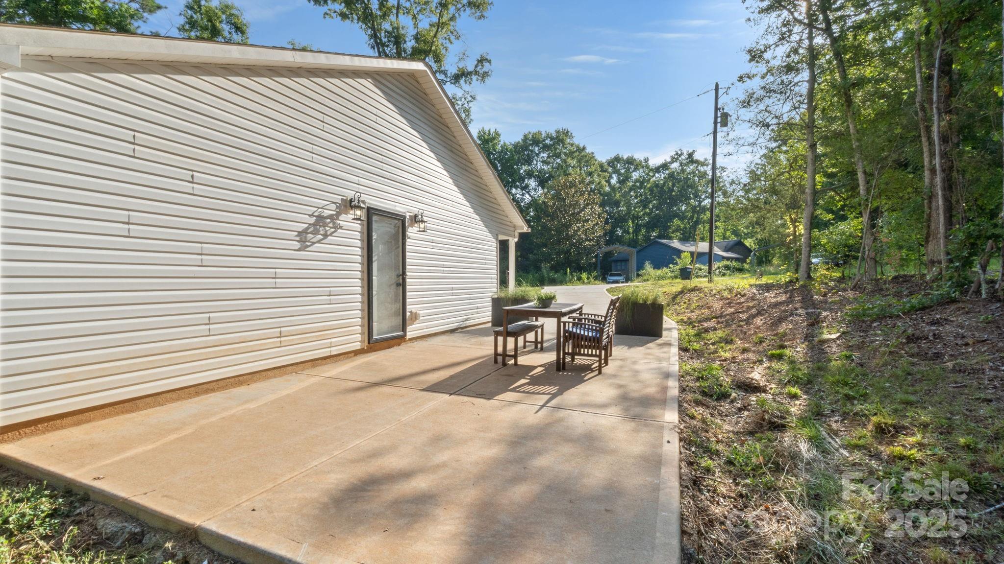 5554 Hillsdale Drive