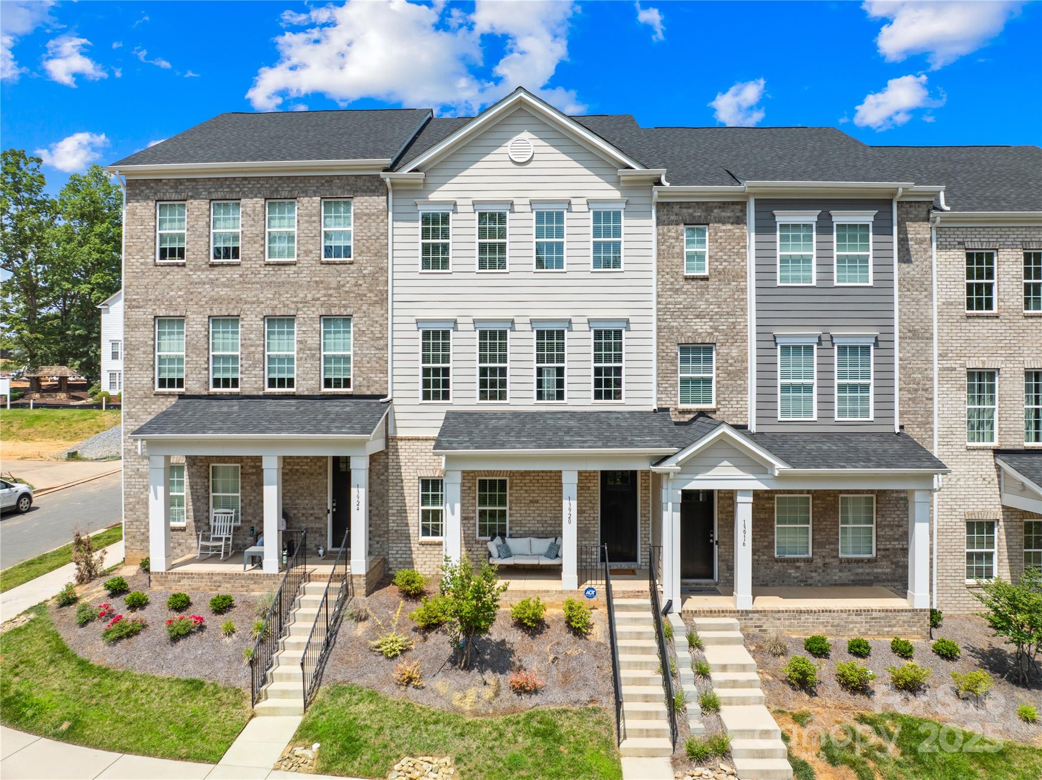 13920 Winmau Lane