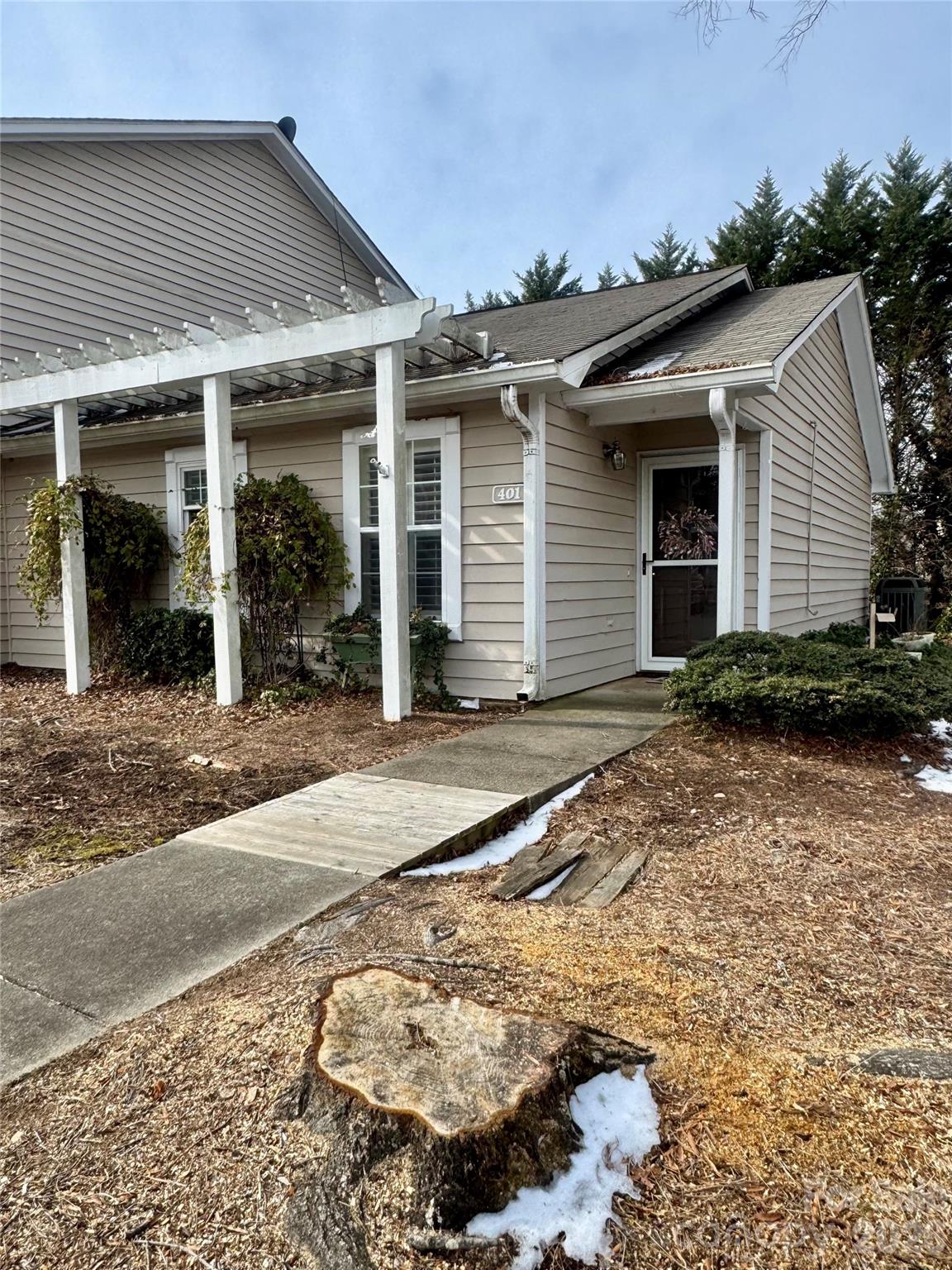 Manor Lake - Residential