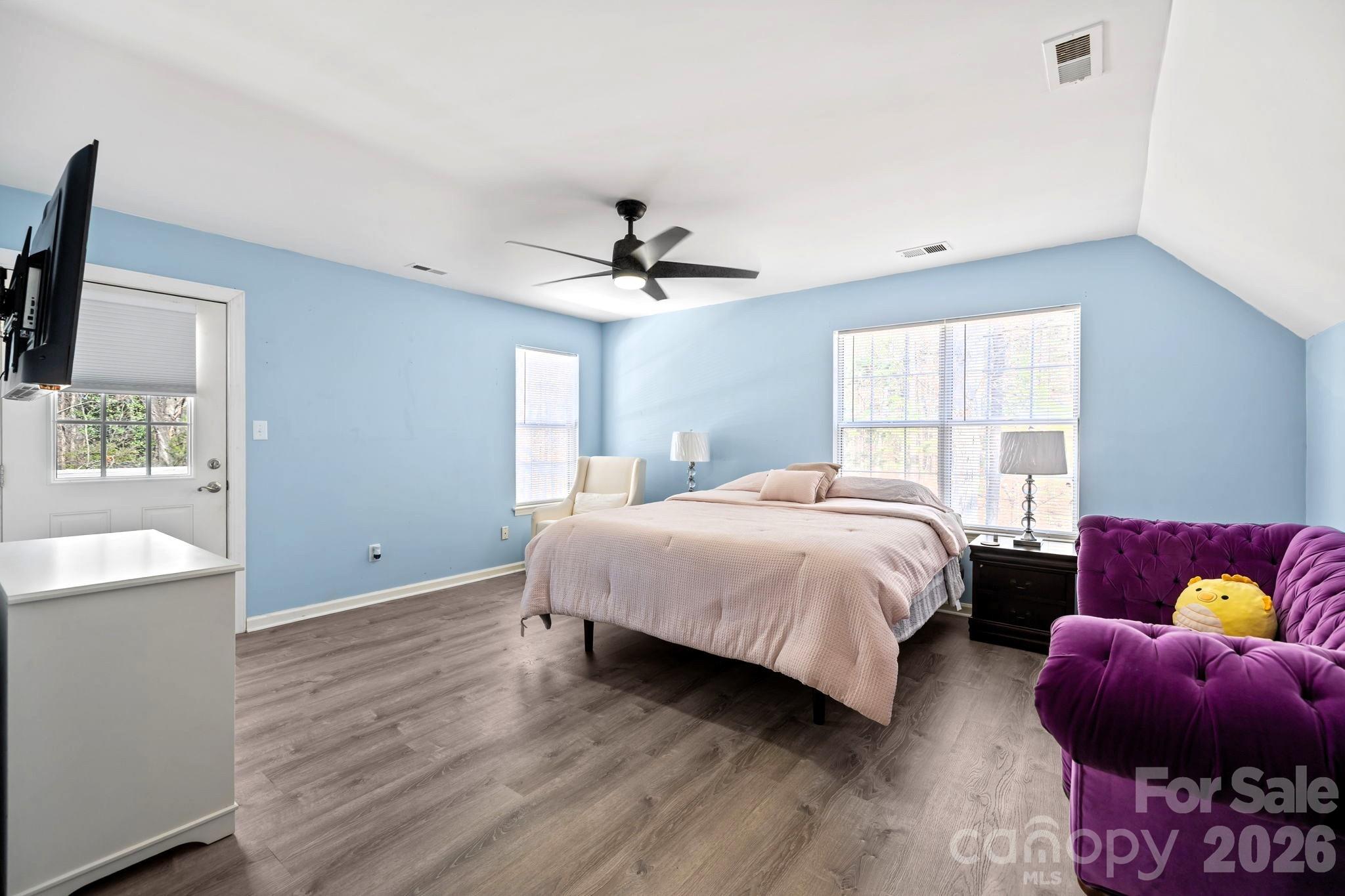 Wiltshire Manor - Residential