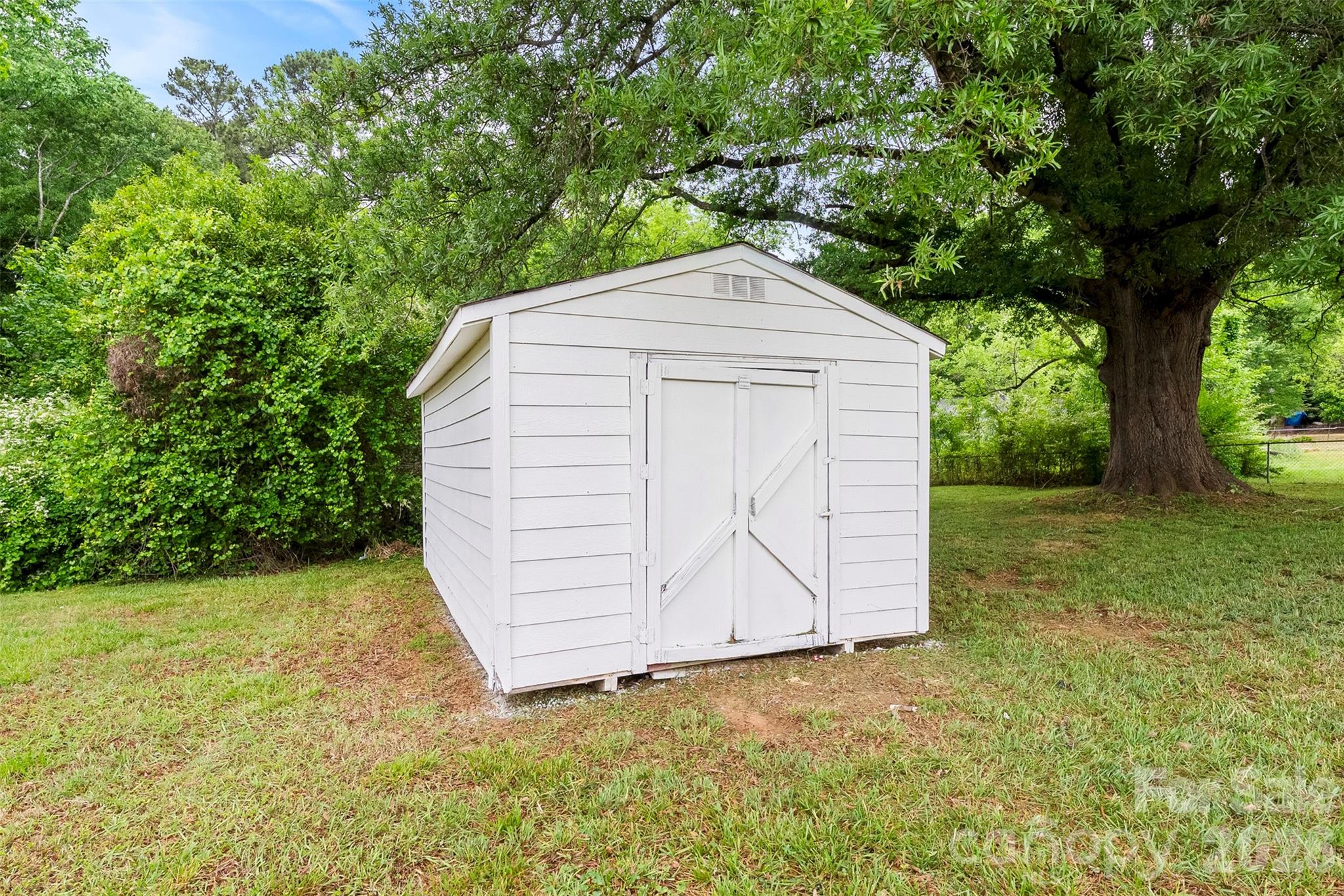 Meadowbrook Acres - Residential
