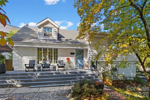 Photo of 5145 Murrayhill Drive, Charlotte, NC 28210 (MLS # 4434043)