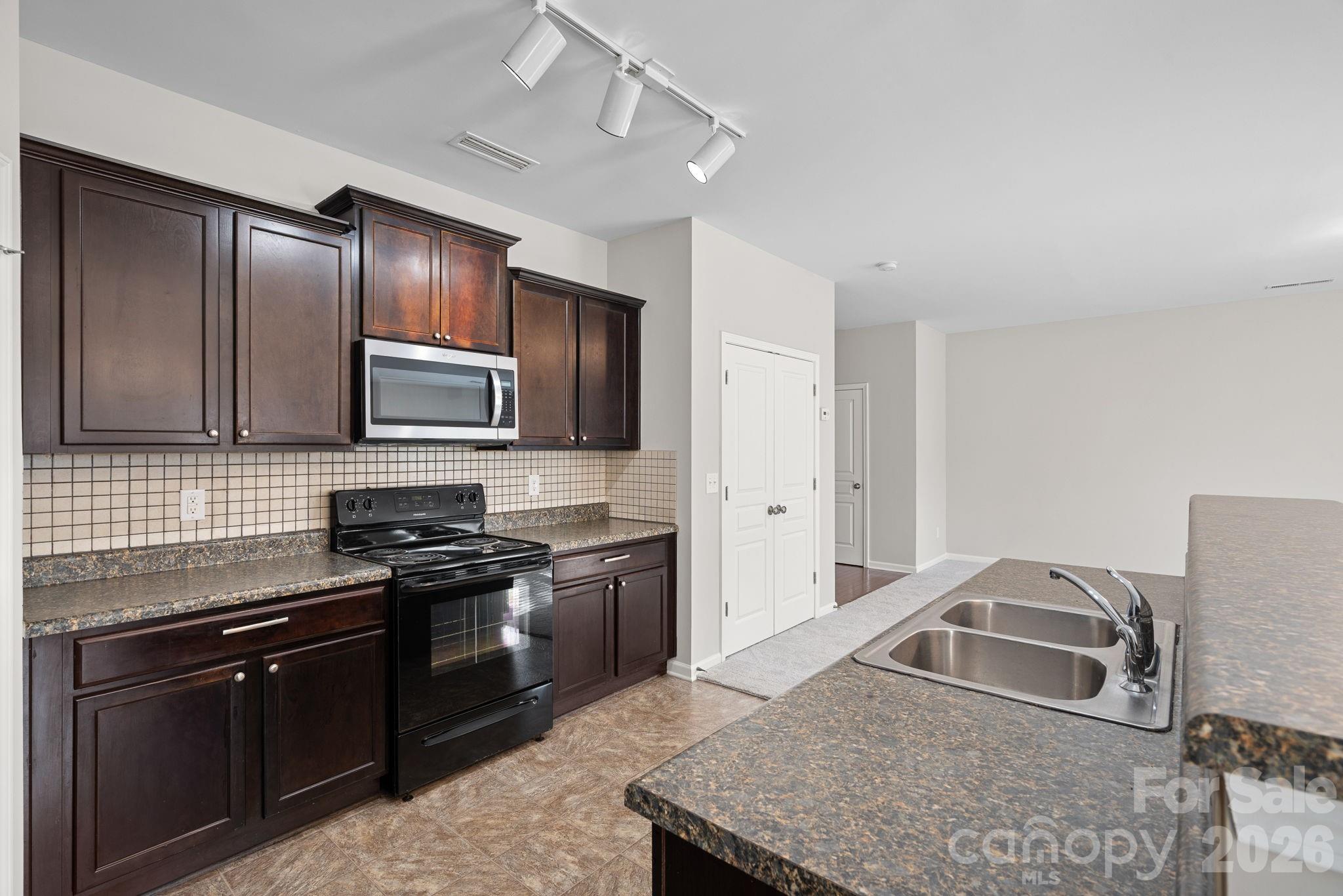 Mallard Lake - Residential