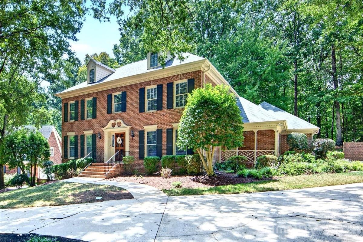 2424 Hartmill Court