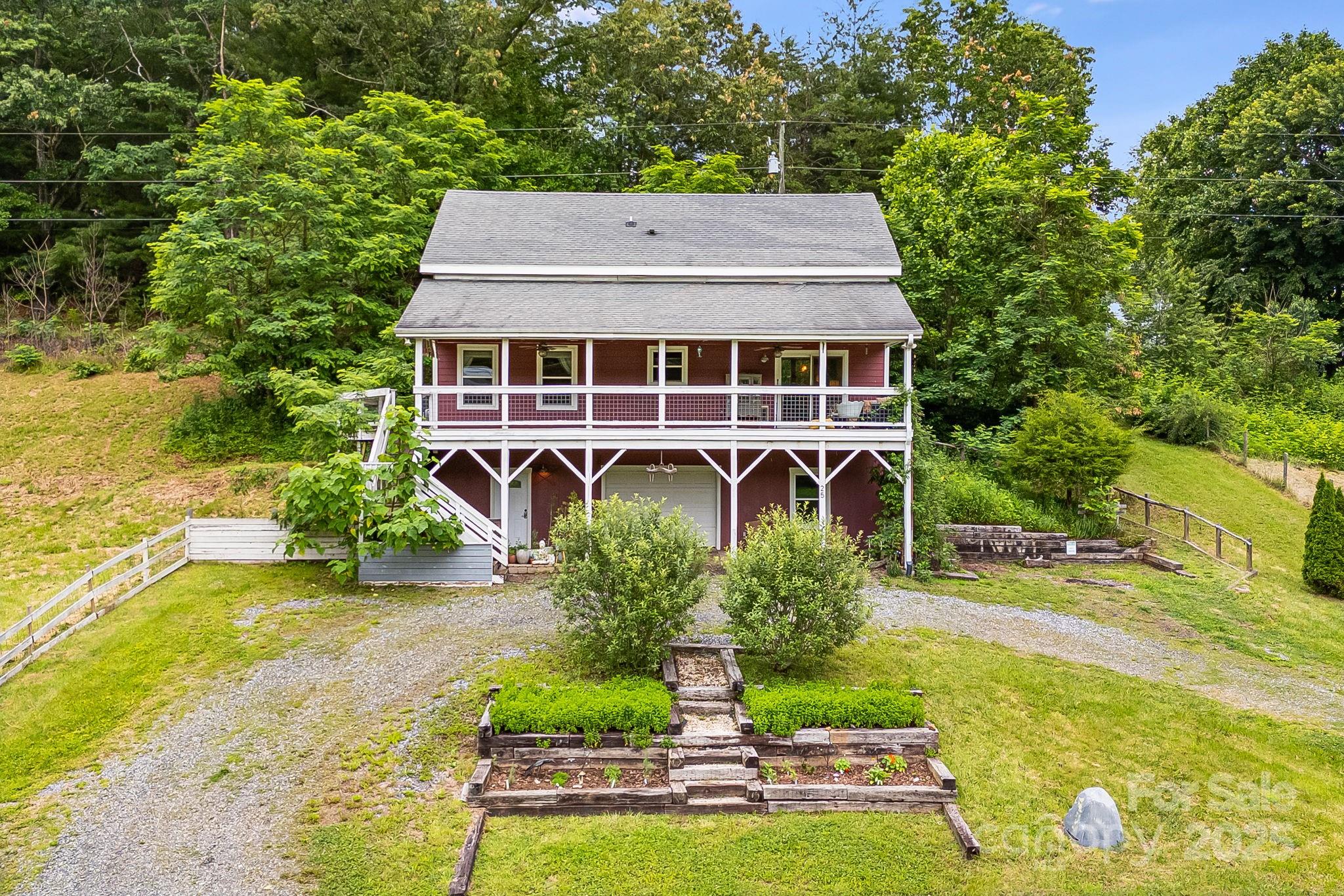 25 Frannys Farm Road