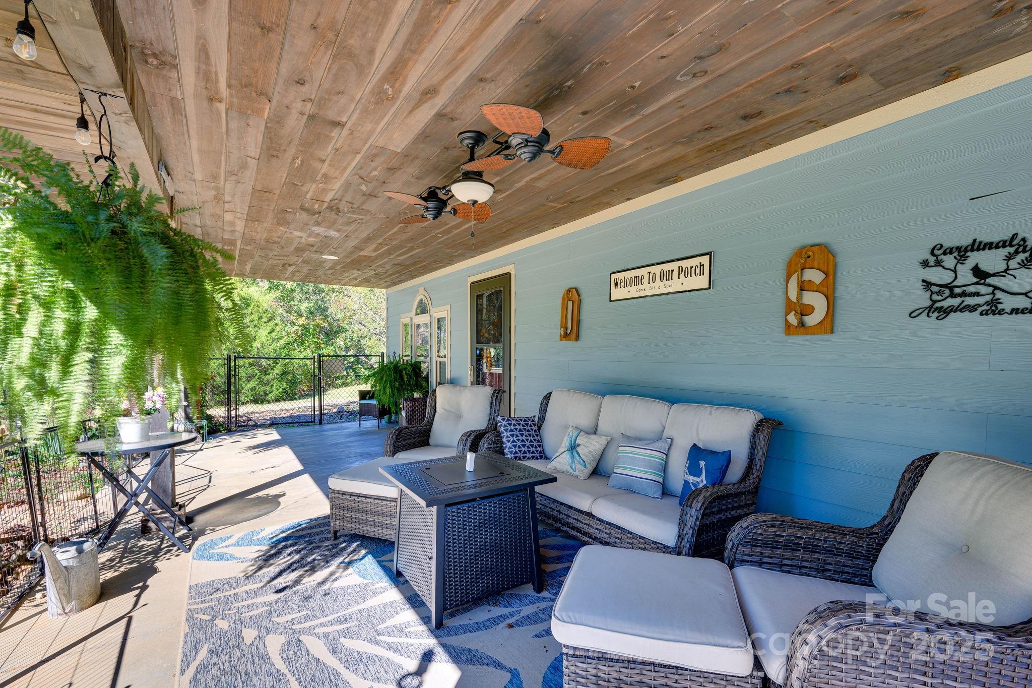 1390 Piney Knob Road