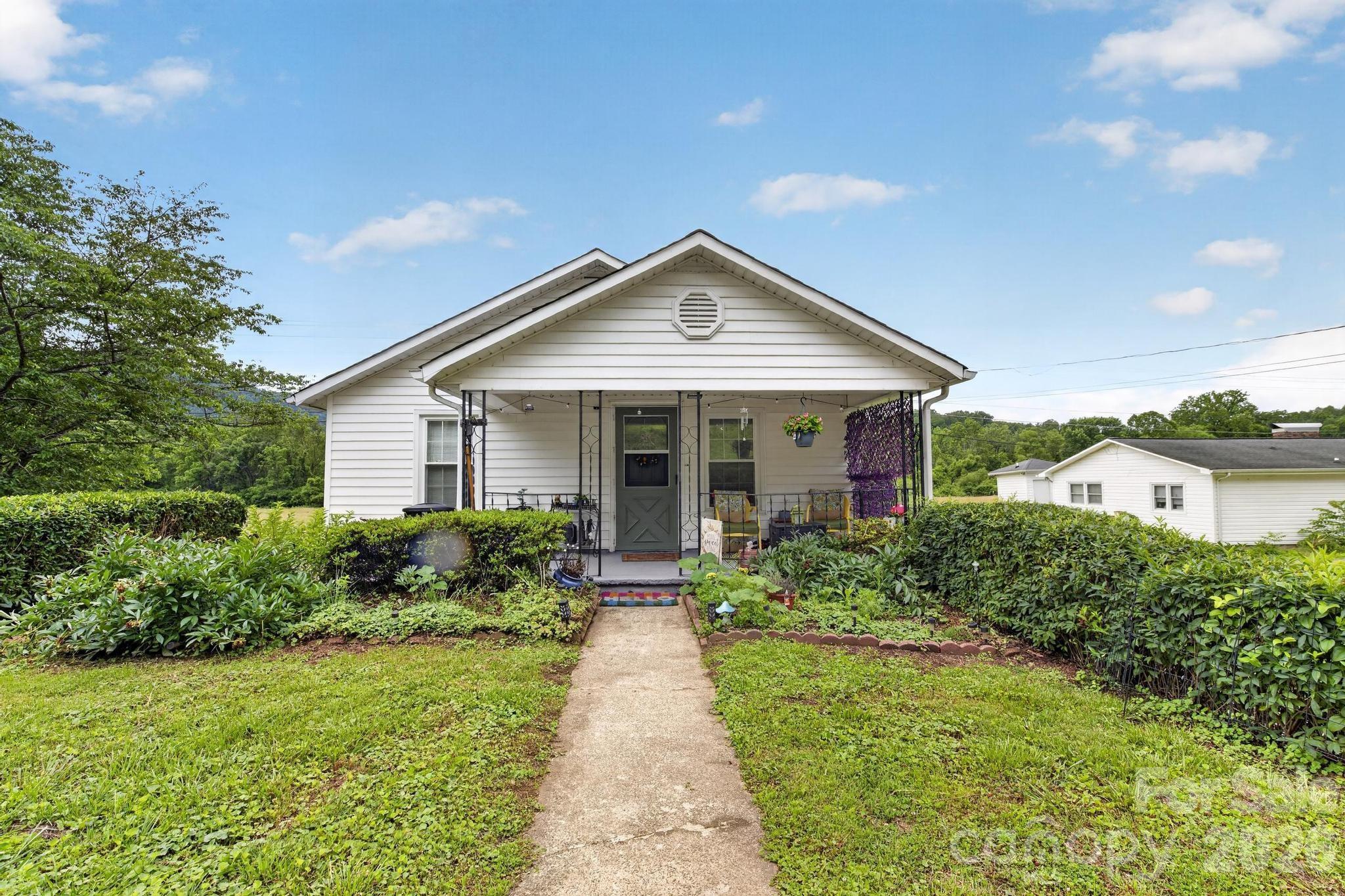 1327 Hwy 268 Highway