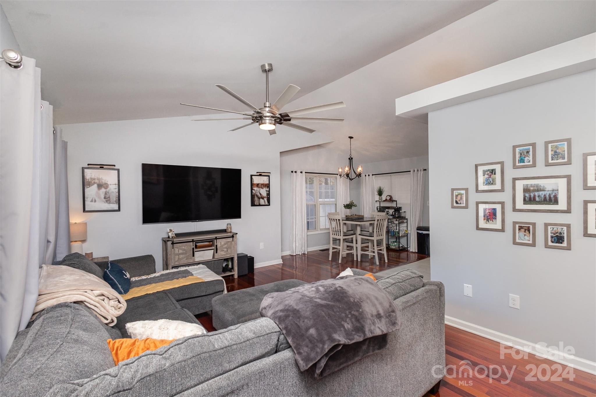 Anchors Landing - Residential