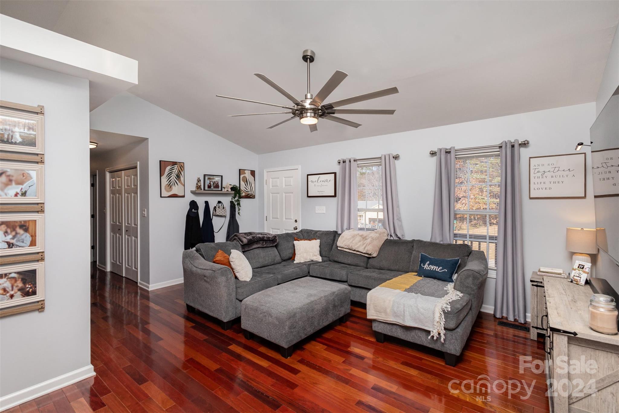Anchors Landing - Residential