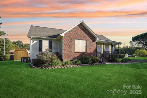 Photo of 1509 Maurice Trull Road, Wingate, NC 28174 (MLS # 4308850)