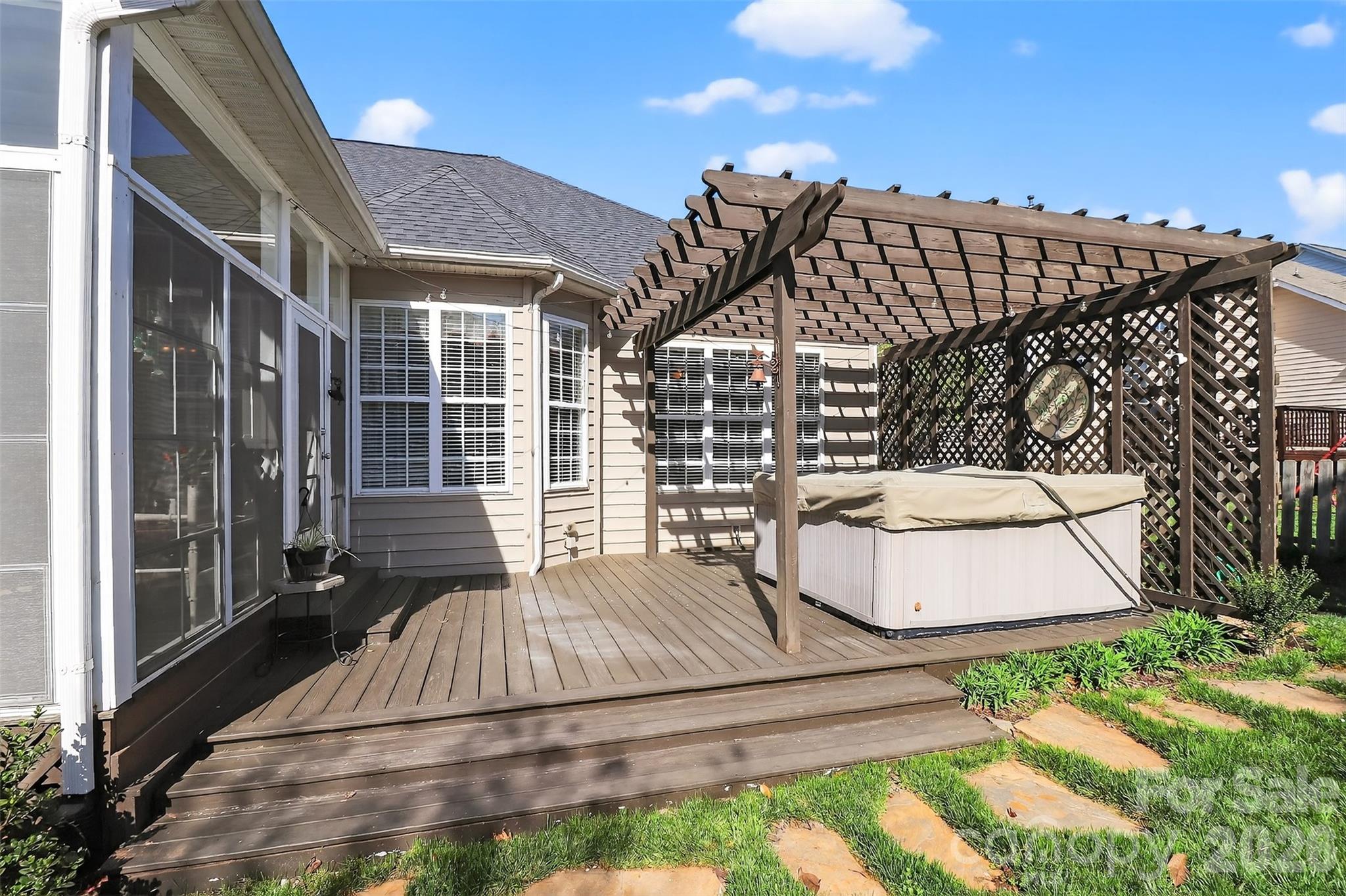 Hunter Oaks - Residential