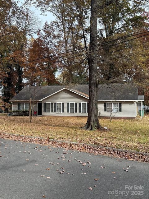 5525 Wilora Lake Road Charlotte NC 28212