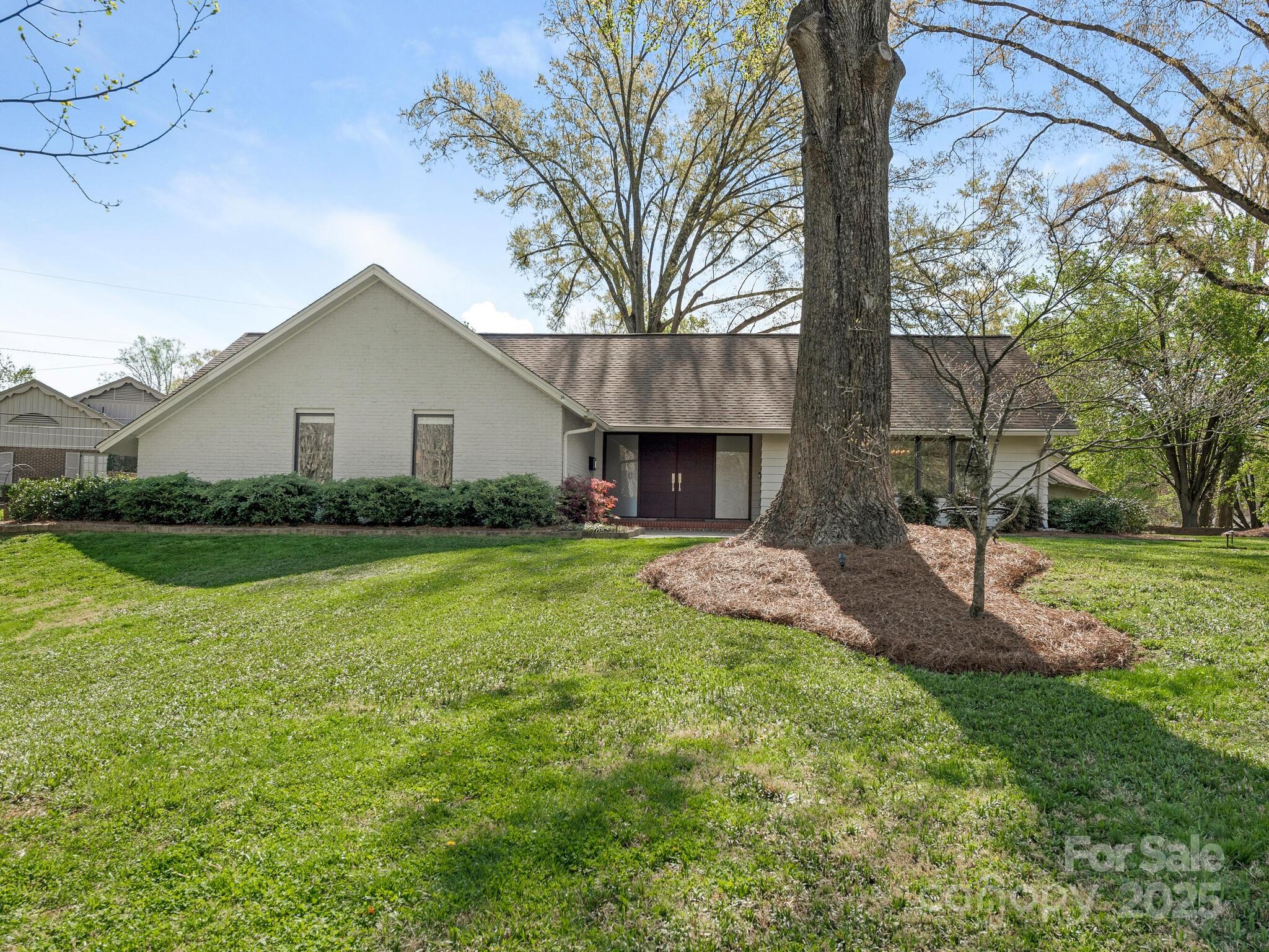 3301 Mountainbrook Road
