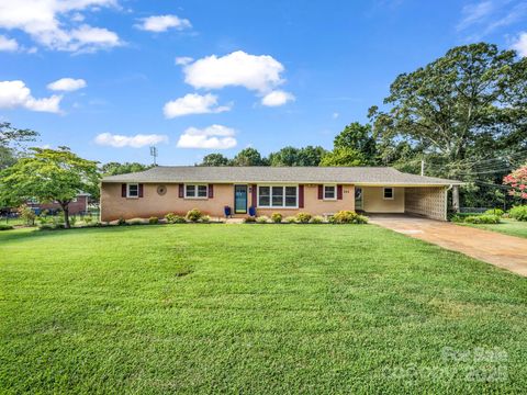 311 Franklin Drive Forest City NC 28043