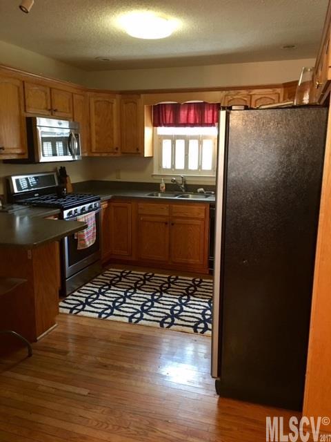 Laurel Pointe - Residential