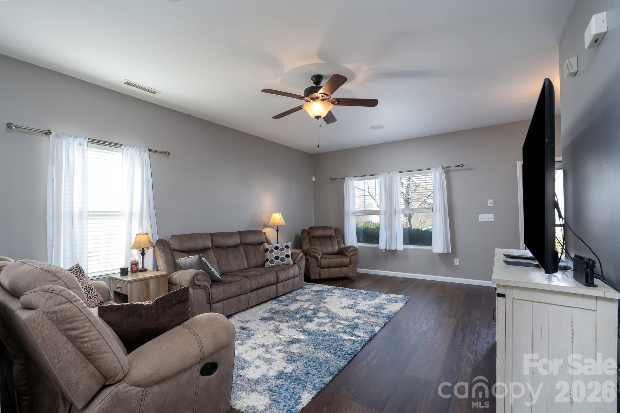 The Oaks Of Landis - Residential