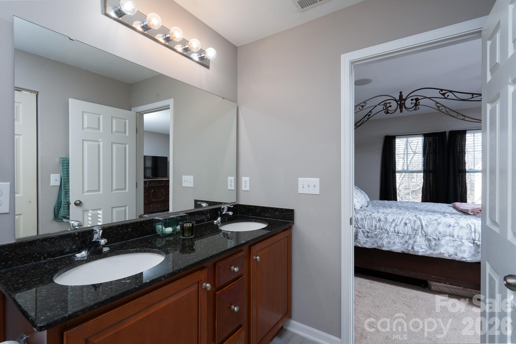 The Oaks Of Landis - Residential